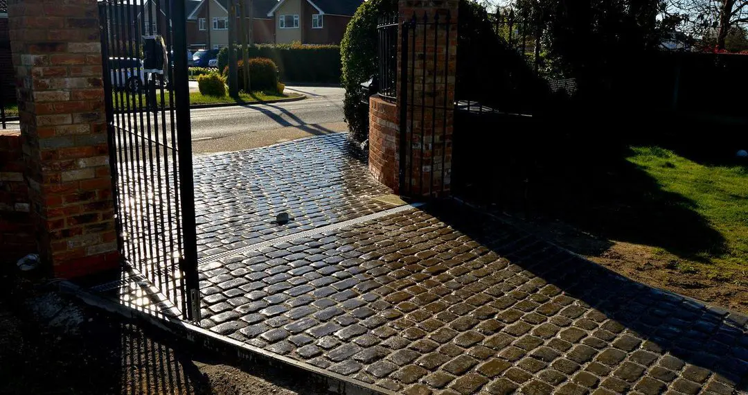 Chelmsford Gated Entrance - photo 2
