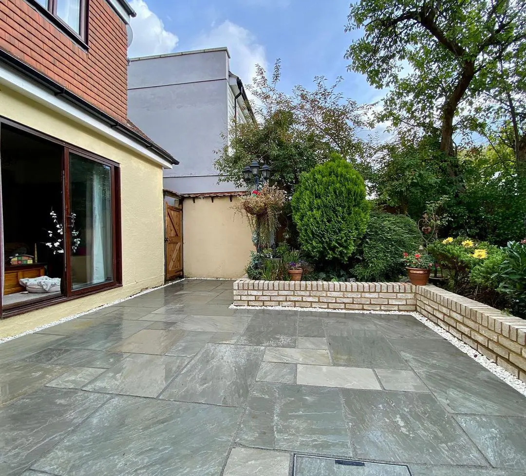 Harold Wood Retaining Wall - photo 3