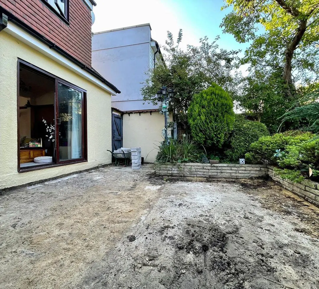 Harold Wood Retaining Wall - photo 4