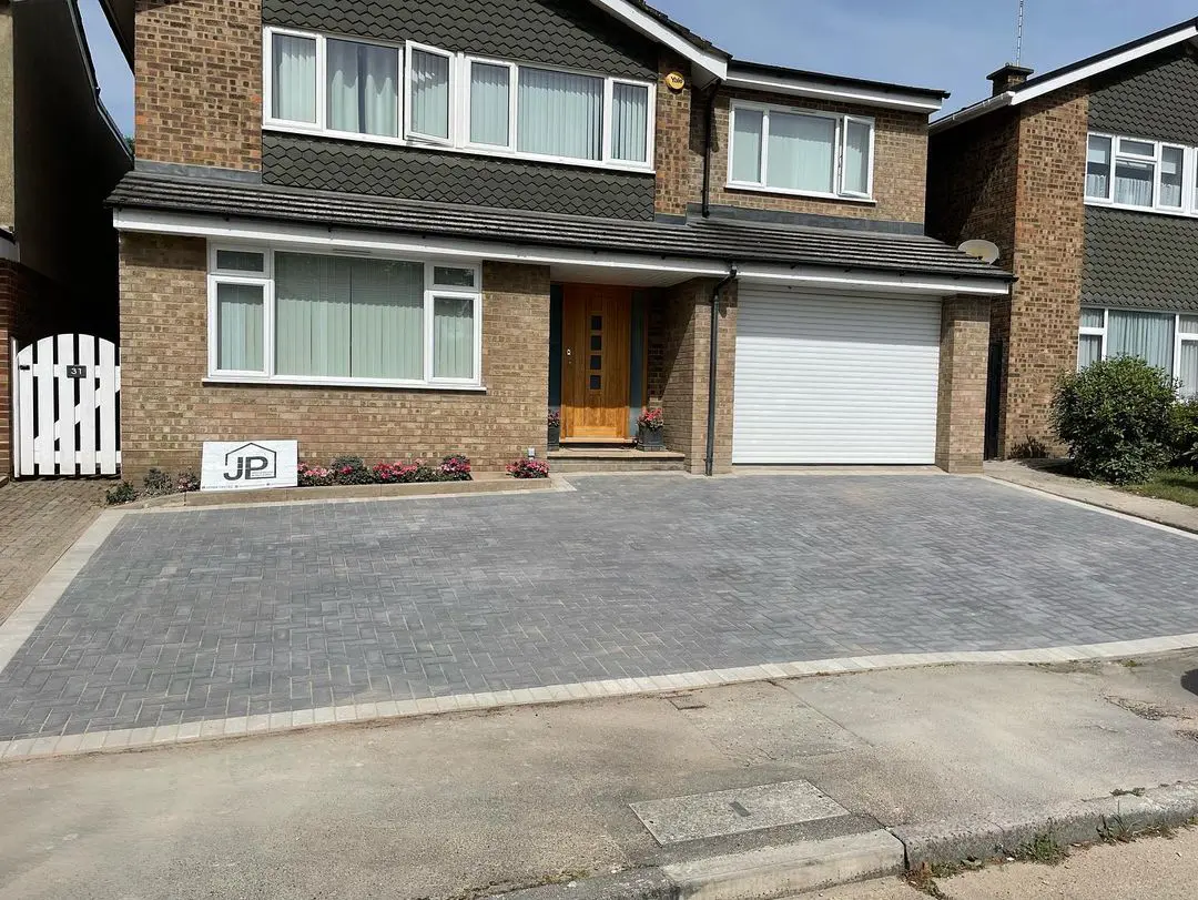 Danbury Driveway - photo 2