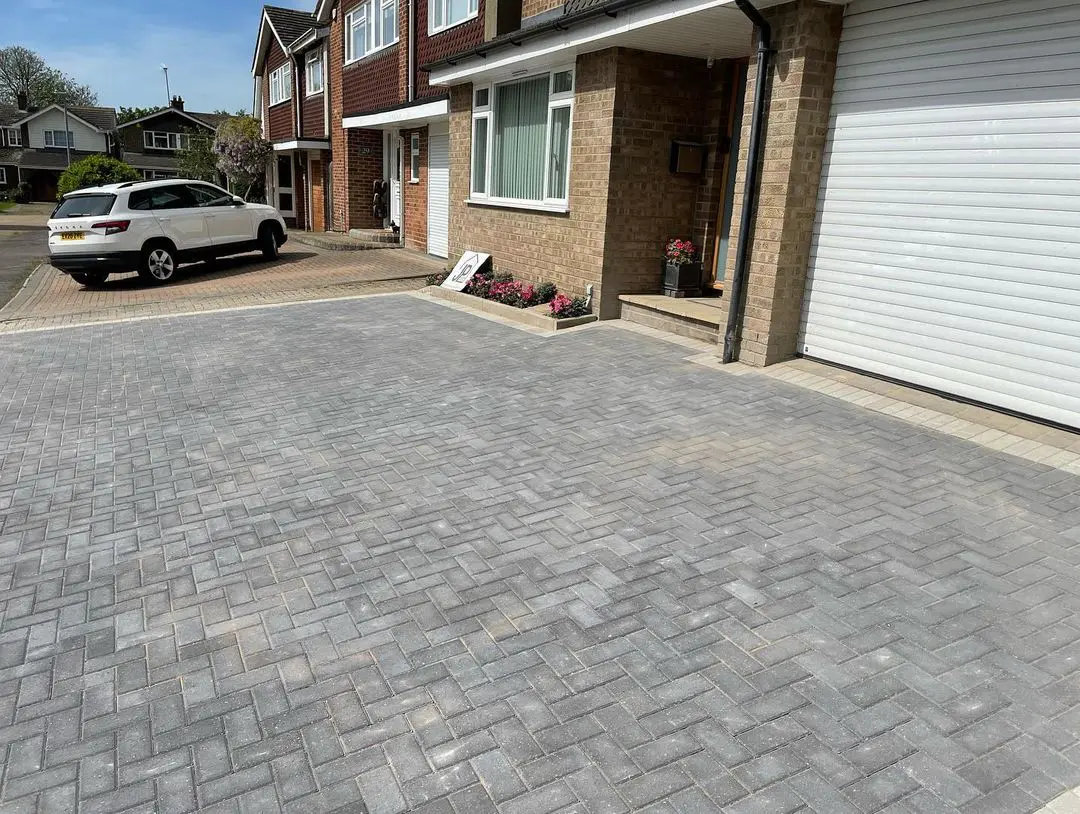 Danbury Driveway - photo 5